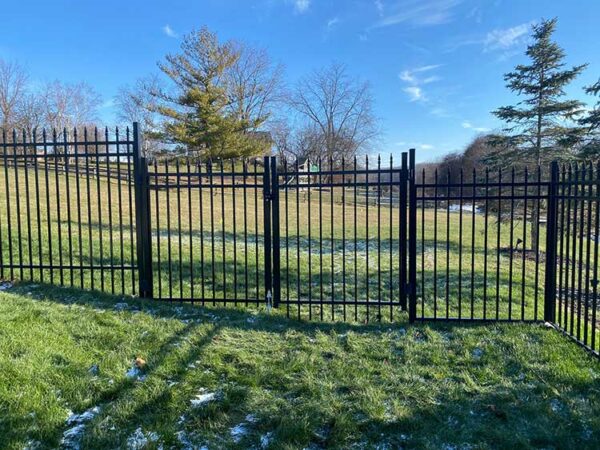 Aluminum Privacy Fence in Oshawa