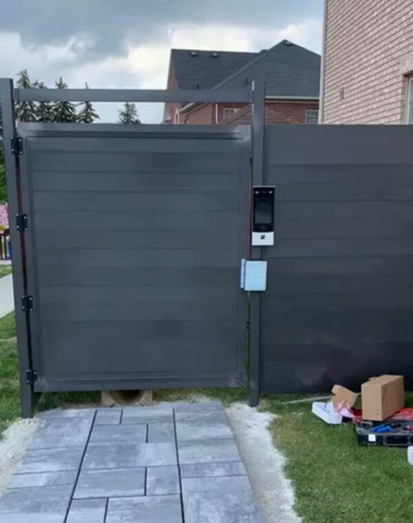 Aluminum Privacy Fence in Canada